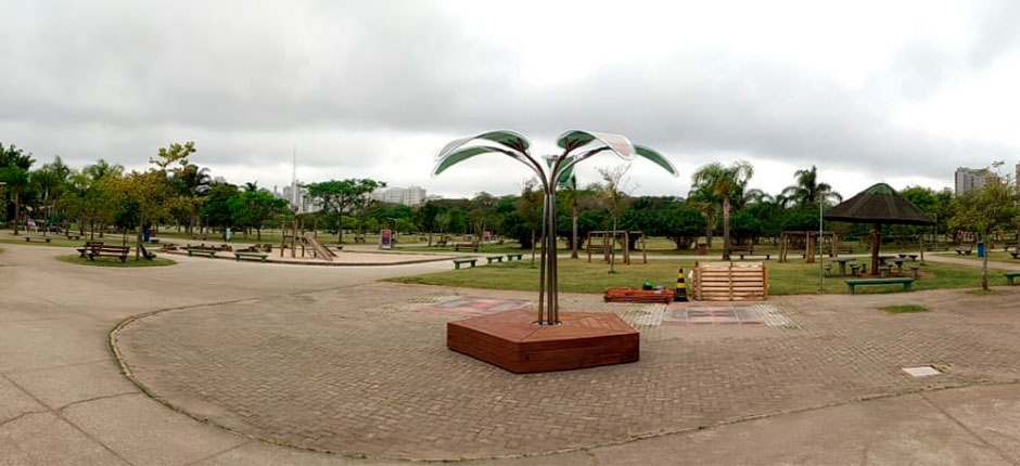 CIDADE DE PINHEIRO, NO MARANHÃO, GANHA ÁRVORE DE ENERGIA SOLAR