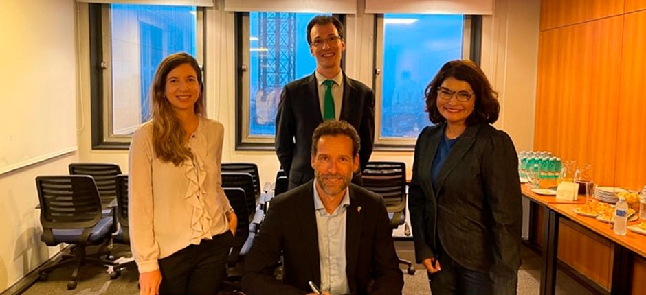 ASSOCIAÇÕES ASSINAM ACORDO PARA ACELERAR HIDROGÊNIO RENOVÁVEL NO BRASIL