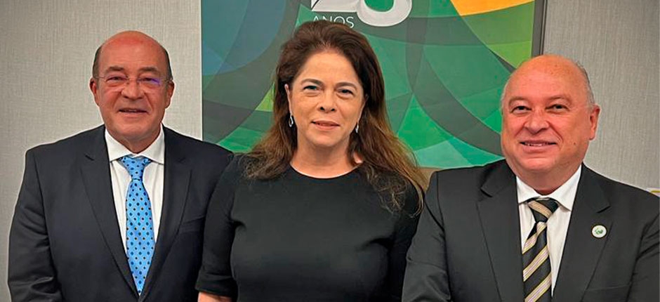 SOLANGE-RIBEIRO-E-A-PRIMEIRA-MULHER-PRESIDENTE-DO-CONSELHO-DO-ONS