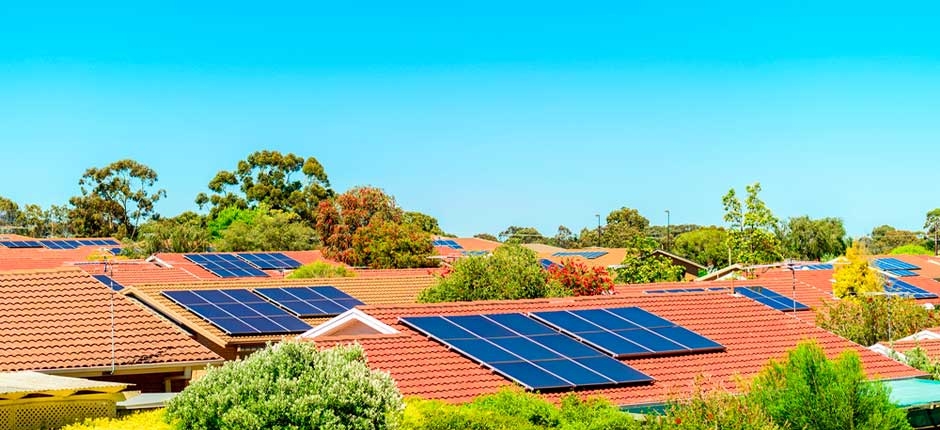 NUMERO-DE-CONSUMIDORES-BENEFICIADOS-PELA-GD-SOLAR-EM-2022-JA-SUPERA-TOTAL-DO-ANO-PASSADO