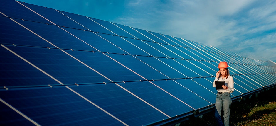 DOLAR-ESTABILIZADO-DEVE-FAVORECER-PROJETOS-DE-ENERGIA-SOLAR-NO-BRASIL-EM-2024