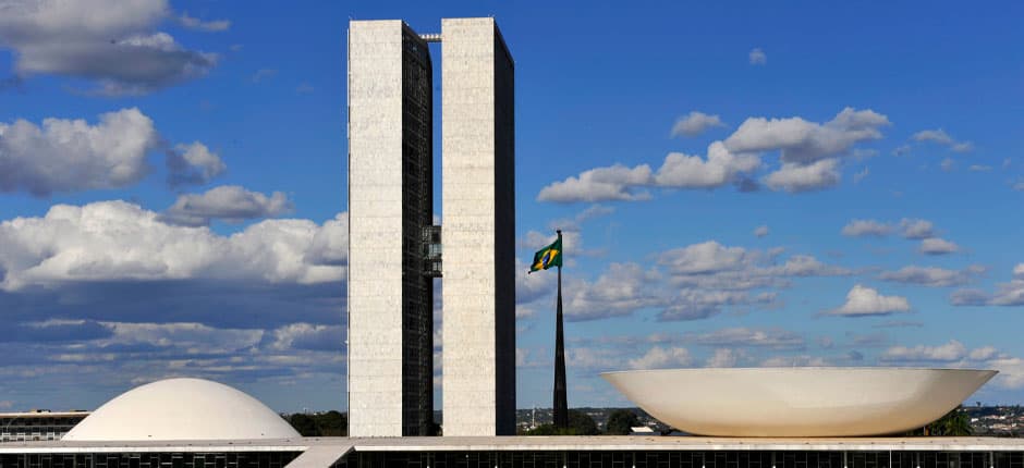 PROJETO-DE-LEI-PROPOE-PRAZO-DE-TRANSICAO-MAIOR-PARA-PROJETOS-DE-GD-DE-ENTIDADES-BENEFICENTES