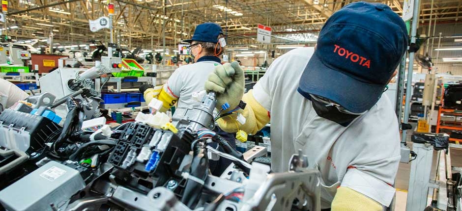 TOYOTA-INVESTIRA-R-1-7-BILHAO-NA-PRODUCAO-DE-CARROS-HIBRIDOS-ELETRICOS-EM-SP