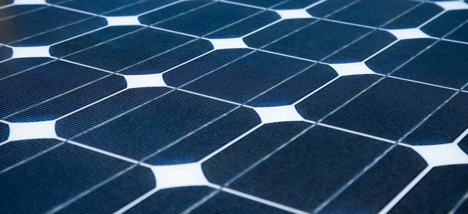 PAINEL-SOLAR-DE-HETEROJUNCAO-DA-RISEN-ENERGY-ATINGE-POTENCIA-DE-741W-E-EFICIENCIA-DE-23-89