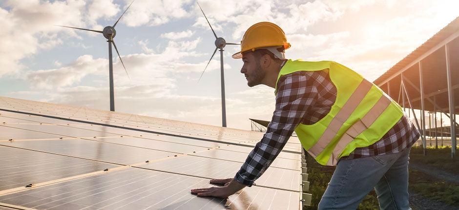 REDUÇÃO DE CUSTOS IMPULSIONA CRESCIMENTO DA GERAÇÃO RENOVÁVEL NAS PRÓXIMAS DÉCADAS