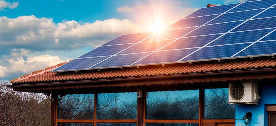 PREÇO DE SISTEMAS FOTOVOLTAICOS DEVE SE MANTER BAIXO EM 2023, ESTIMA GREENER